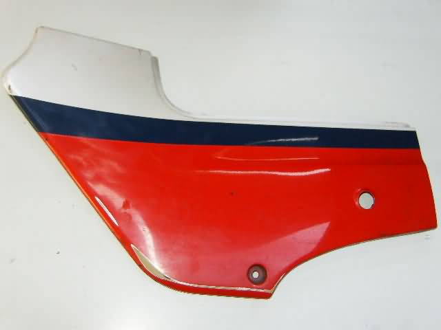 KAWASAKI GPZ 600R Tapa Lateral Izquierda Roja / Blanca / Azul