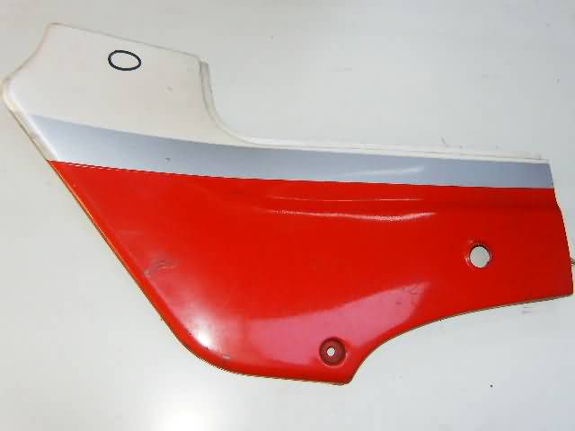 KAWASAKI GPZ 600R Tapa Lateral Izquierda Roja / Blanca / Plata