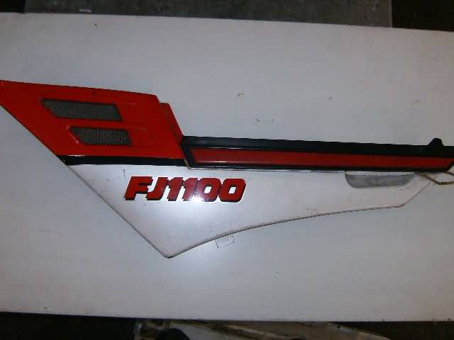 YAMAHA FJ1100 Side panel Left White / Red