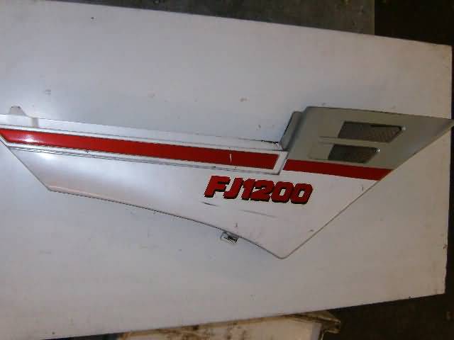 YAMAHA FJ1200 Side panel Right White / Gray / Red