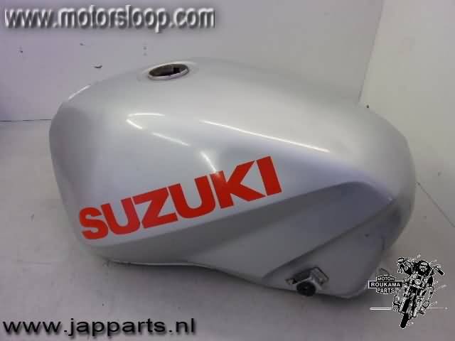 Suzuki GS550M Benzinetank grijs