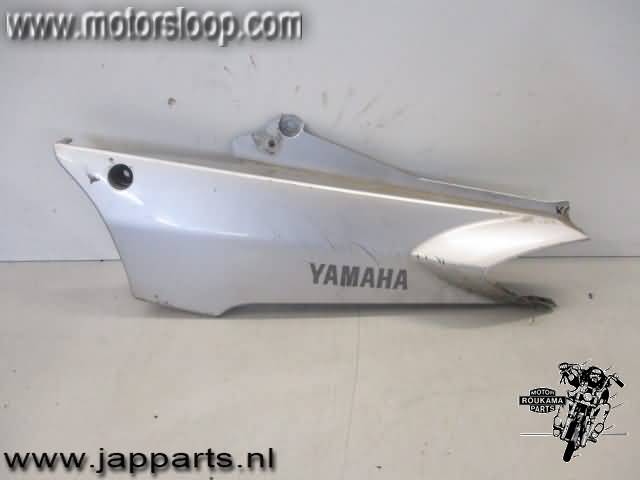 Yamaha FJR1300A(RP08) Tapa lateral izquierda gris
