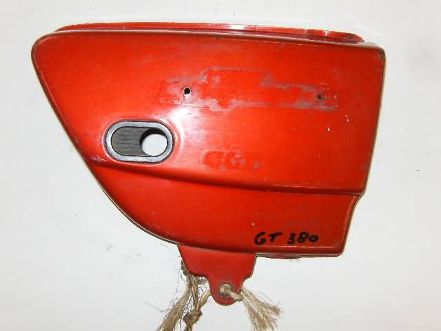 SUZUKI GT380 Side Panel Right Red