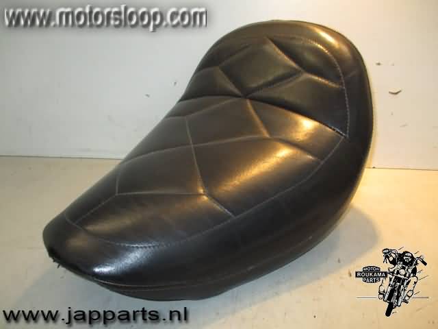 Honda VT700/VT750(RC19/1) Zadel voor ME9