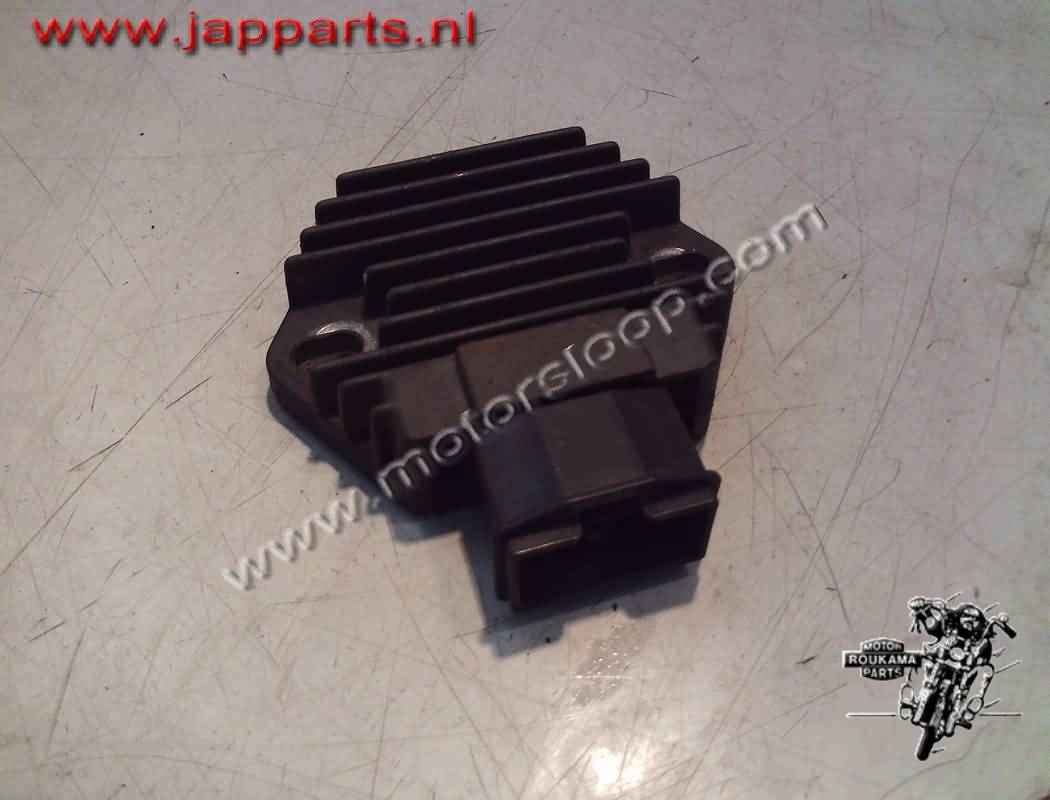 Honda CBR900RR(SC33) Regulator