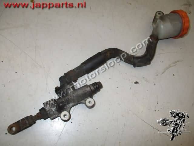 Honda CBR1000F(SC21) Rempomp achter