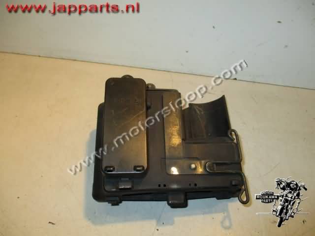 Honda VT700C(RC19) Fuse box
