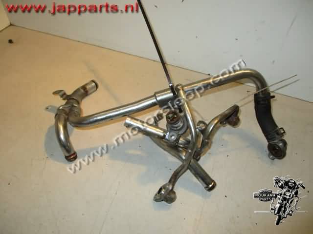 Honda VT700C(RC19) Koelleiding aansluiting