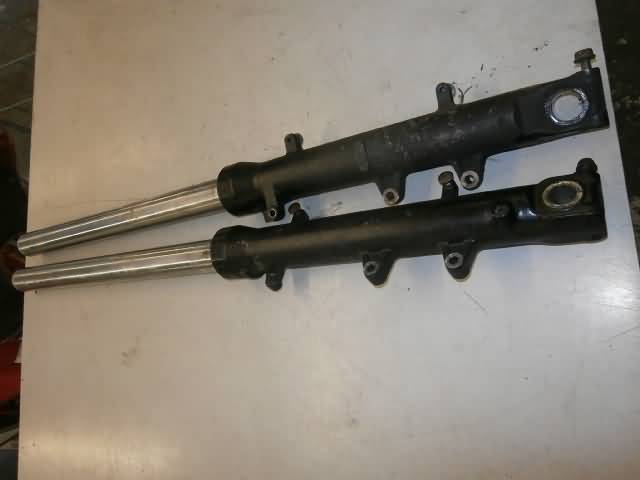 Honda CBR1000F(SC24) Fork legs