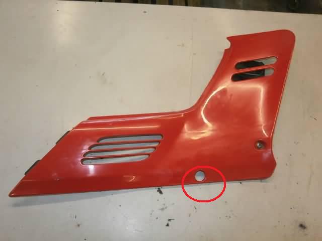 Honda CBR1000F(SC24) Zijkap rechts rood