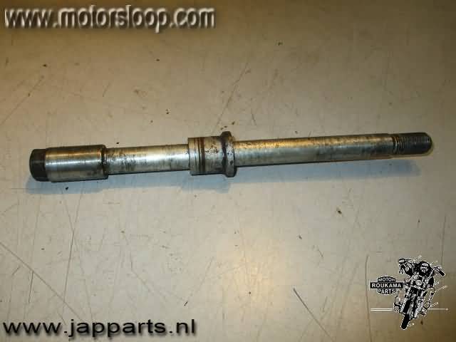 Honda XL125V(JC32) Eje rueda delantera