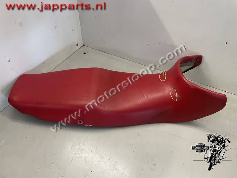 Honda VFR750(RC24) Seat