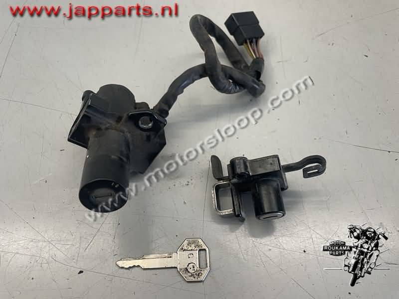 Honda VFR750(RC24) Slotenset