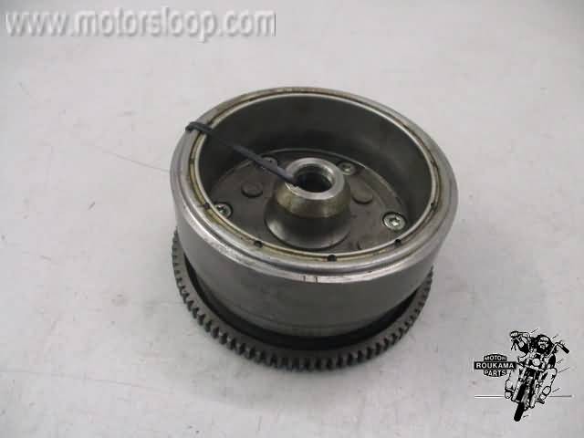 Honda NTV650(RC33) Vliegwiel met startkoppeling