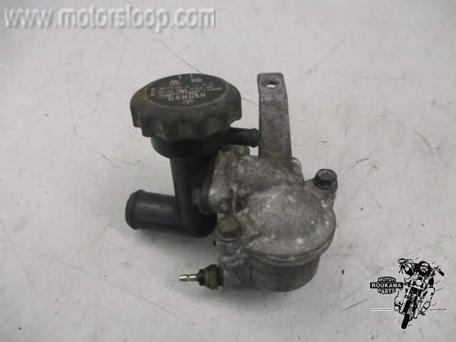 Honda NTV650(RC33) Thermostat housing