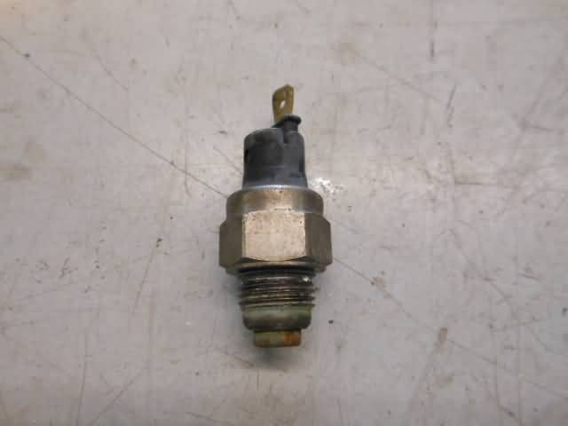 Honda CBR600F(PC19) Koelvin schakelaar 37760-MB2-901