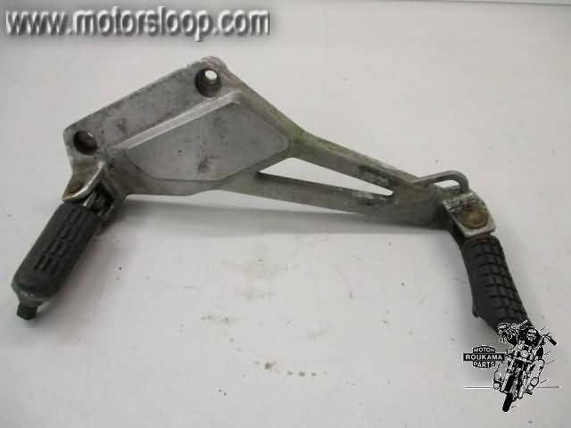 Honda CB500(PC32) Footpeg bracket left