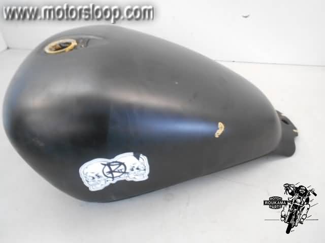 Honda VF700C(RC211) Tank zwart