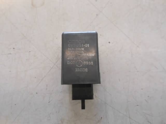 Honda VF750S(RC07) Turnsignal relay