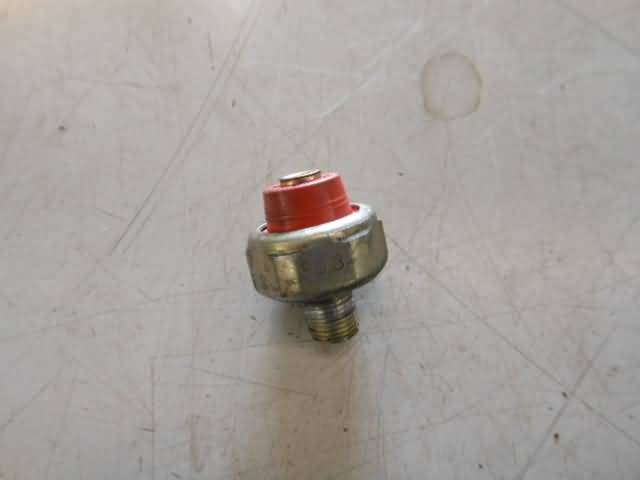 Honda VF750S(RC07) Oliedruk sensor
