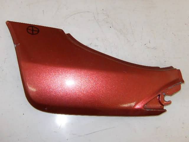 Honda CB650SC(RC13) Tapa lateral izquierda roja