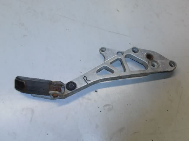 Honda VF400F(NC13) Footpeg bracket right