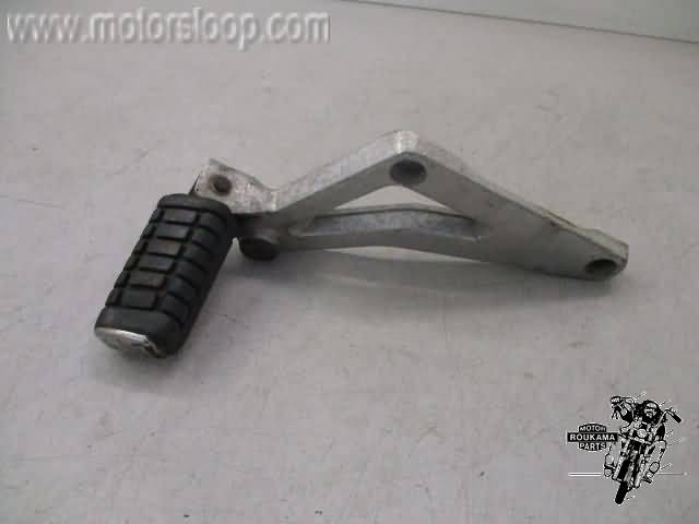 Honda VF1100C(SC12) Voetstep met houder rechts achter