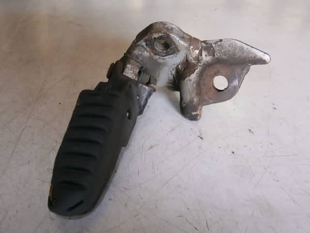 Honda XL600V(PD06) Voetstep links voor