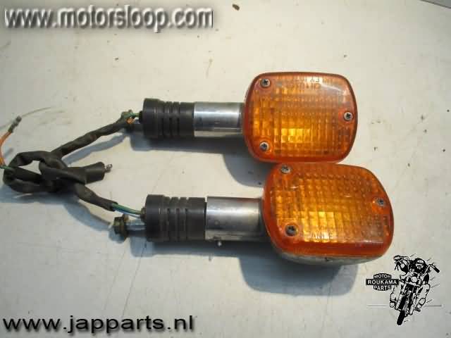 Honda VT500C(PC08) Intermitentes corto