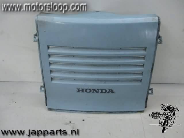 Honda CN250(MF02A) Afdekkapje voorkuip