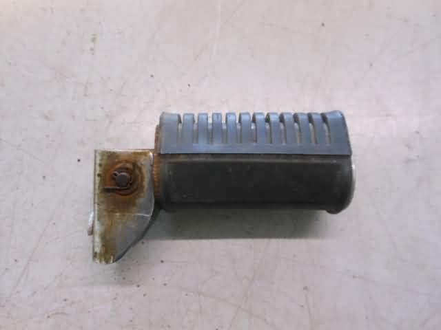 Honda CB650SC(RC08) Footpeg rear right 50715-460-840 & 50711-460