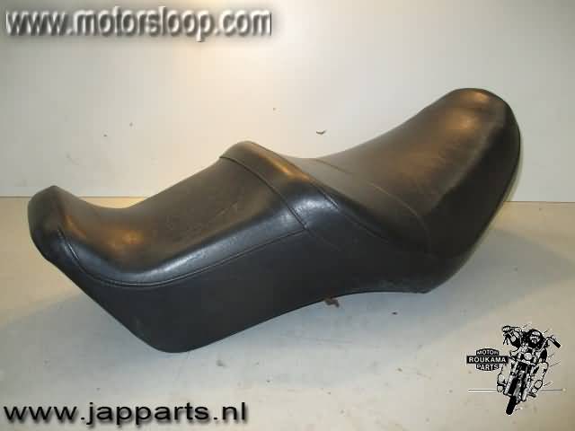 Honda VF1100C(SC12) Zadel