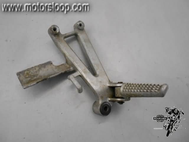 Honda CBR600F(PC31) Footpeg with bracket rear right