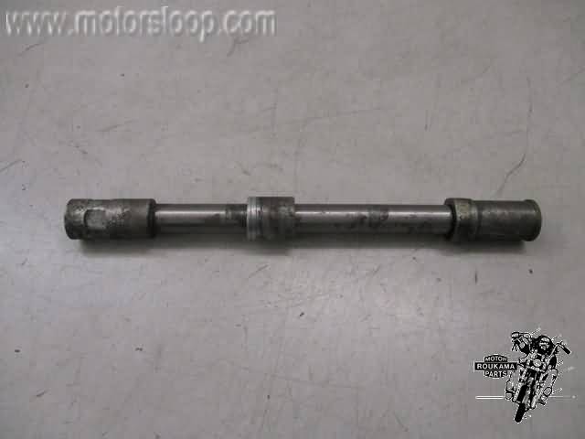 Honda CBX750F(RC17) Voorwiel as