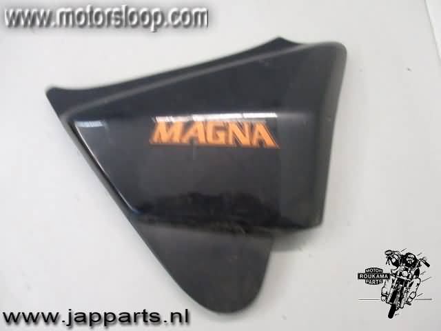 Honda VF700C & VF750C Tapa lateral derecha negra