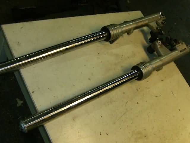 Honda VF750S(RC07) Patas horquilla 51400-MB0-952 & 51500-MB0-952