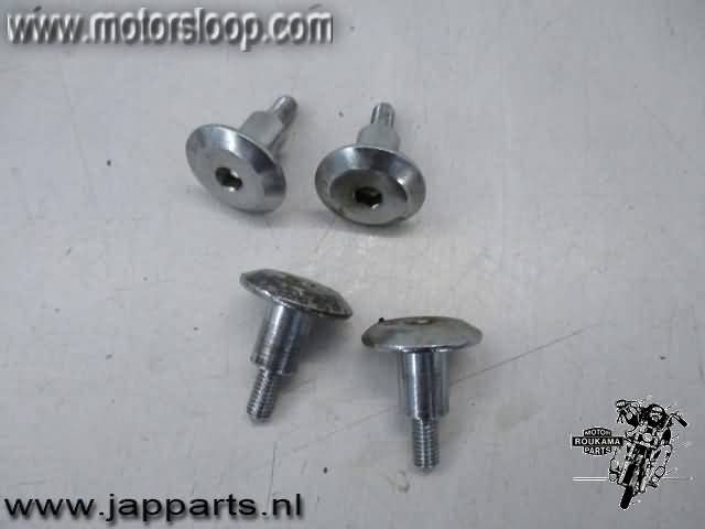 Honda VF1100C(SC12) Valve cover bolts