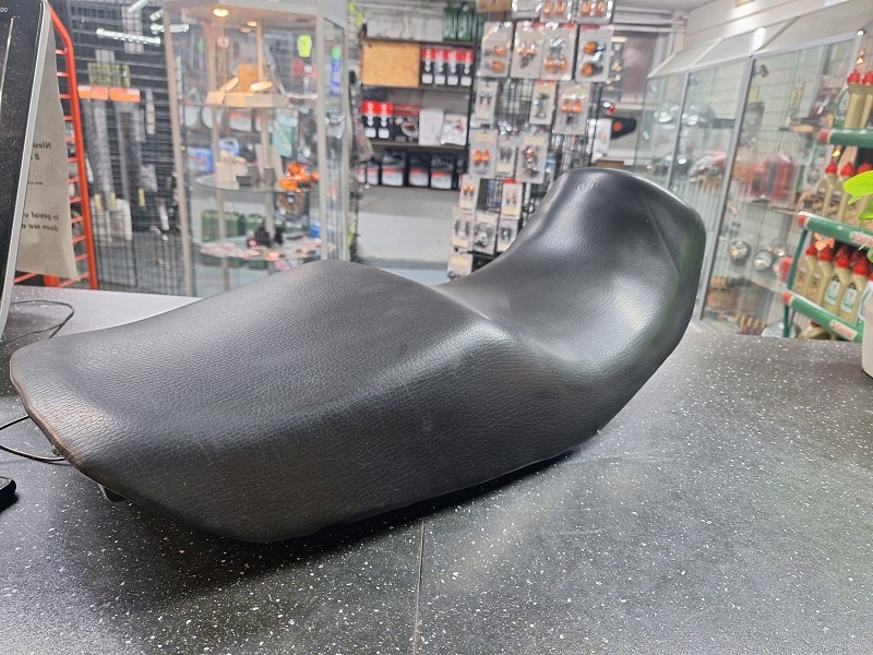 Honda CB500R(PC26) Zadel model 1995 Honda CB500R(PC26) Zadel model 1995