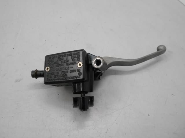 Honda VF500C(PC13) Rempomp voor