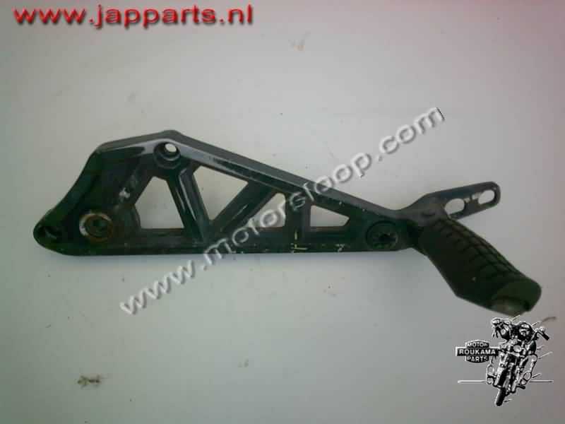 Honda VF500F(PC12) Voetsteunbracket L
