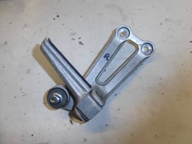 Honda CBR750(RC27) Schetsplaat met step rechts achter