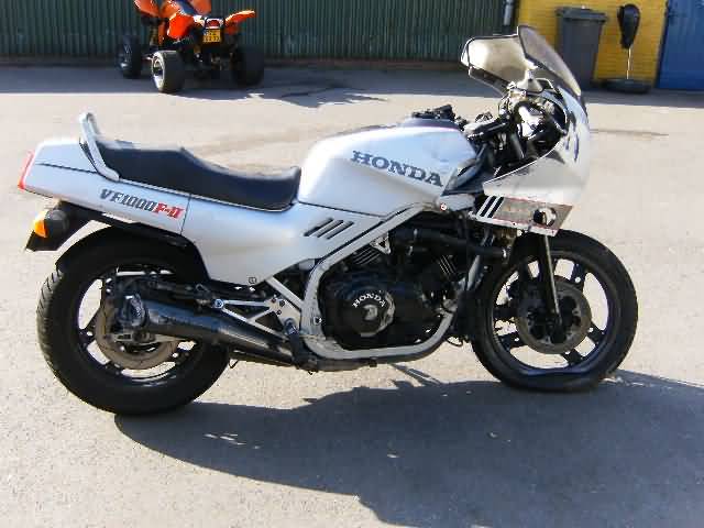 Honda VF1000F2(SC15)1985