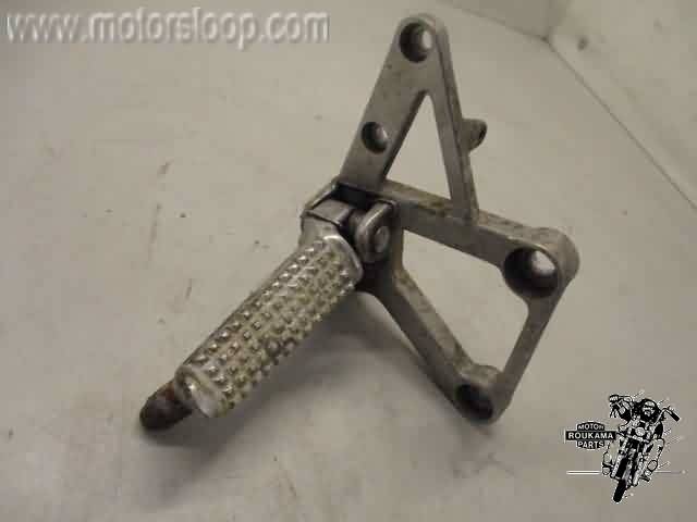 Honda VFR700F(RC26) Voetstep met houder rechts voor