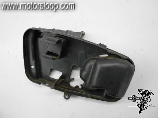 Honda VF700C(RC211) Plastic holder left