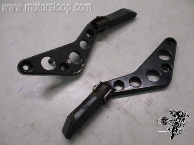 Honda VT500FT Voetsteps achter