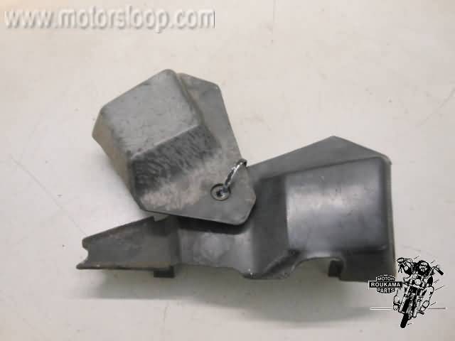 Honda VT1100C(SC18) Frame kapjes 63500-MG8-000 & 63501-MG8-000