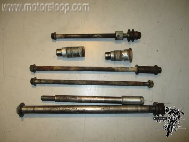 Honda VF500C(PC13) Diverse assen