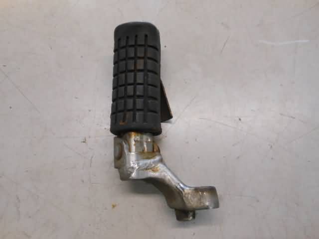 Honda CB650SC(RC13) Voetstep rechts voor 50630-ME5-000