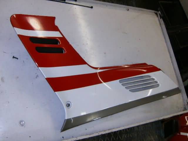Honda CBR1000F(SC24) Sidepanel Left Red White