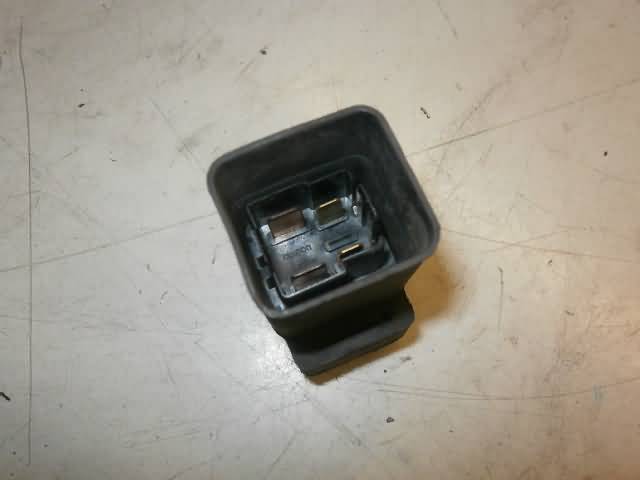 Honda NSR125F(JC20) Startrelais 38501-KG8-004